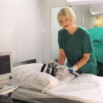 Check-Up in the white room - part 2 - Foto Nr. 1