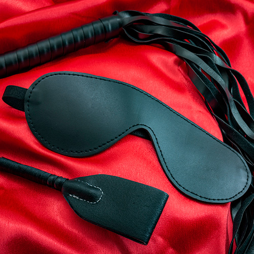 Introduction to bizarre eroticism by the mistress herself | von Autor Champaign | Bizarrstudio Elegance Blog Introduction to bizarre eroticism by the mistress herself | von Autor Champaign | Bizarrstudio Elegance Blog