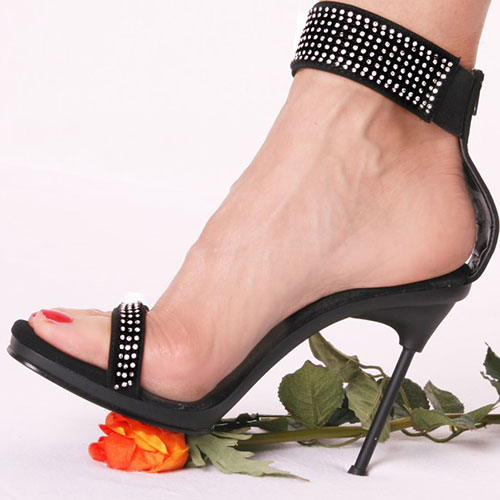 The wait is finally over | von Autor Devot | Bizarrstudio Elegance Blog